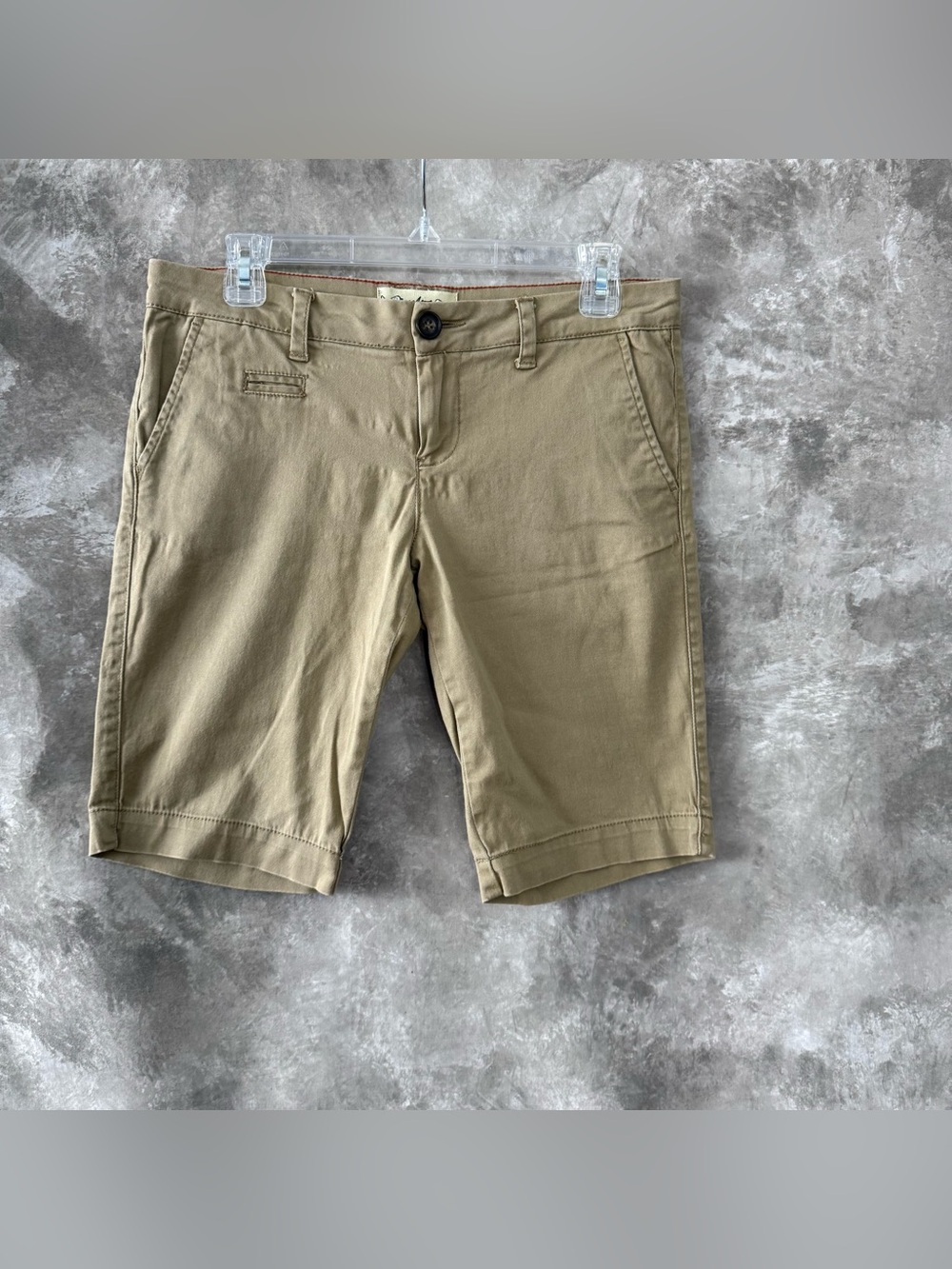 Revolution Women's Bermuda Shorts in Khaki (love 27)